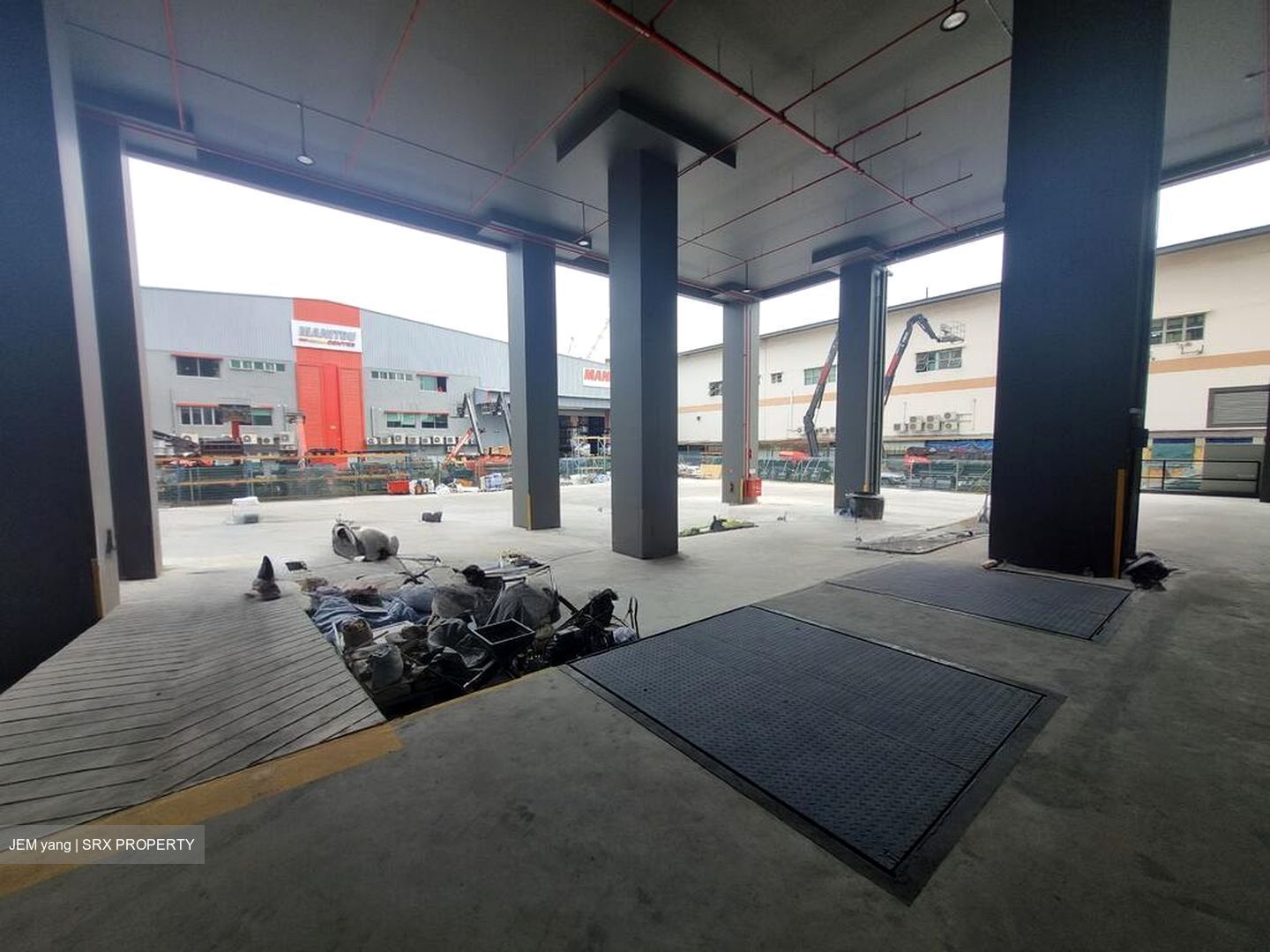 SUNHUAN BUILDING (D22), Factory #496304781